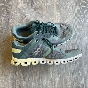 On Cloud Cloudflow Running Sneakers